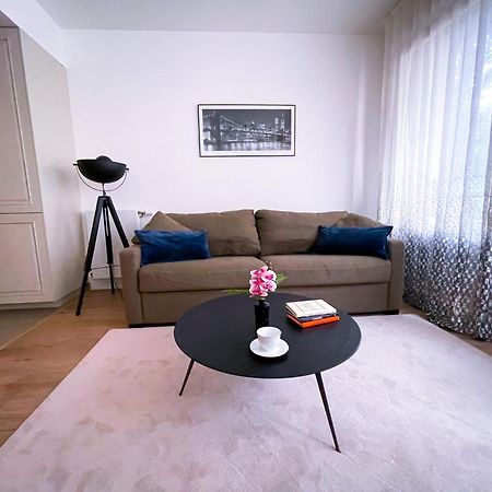 Grand Appartement Клиши Экстерьер фото