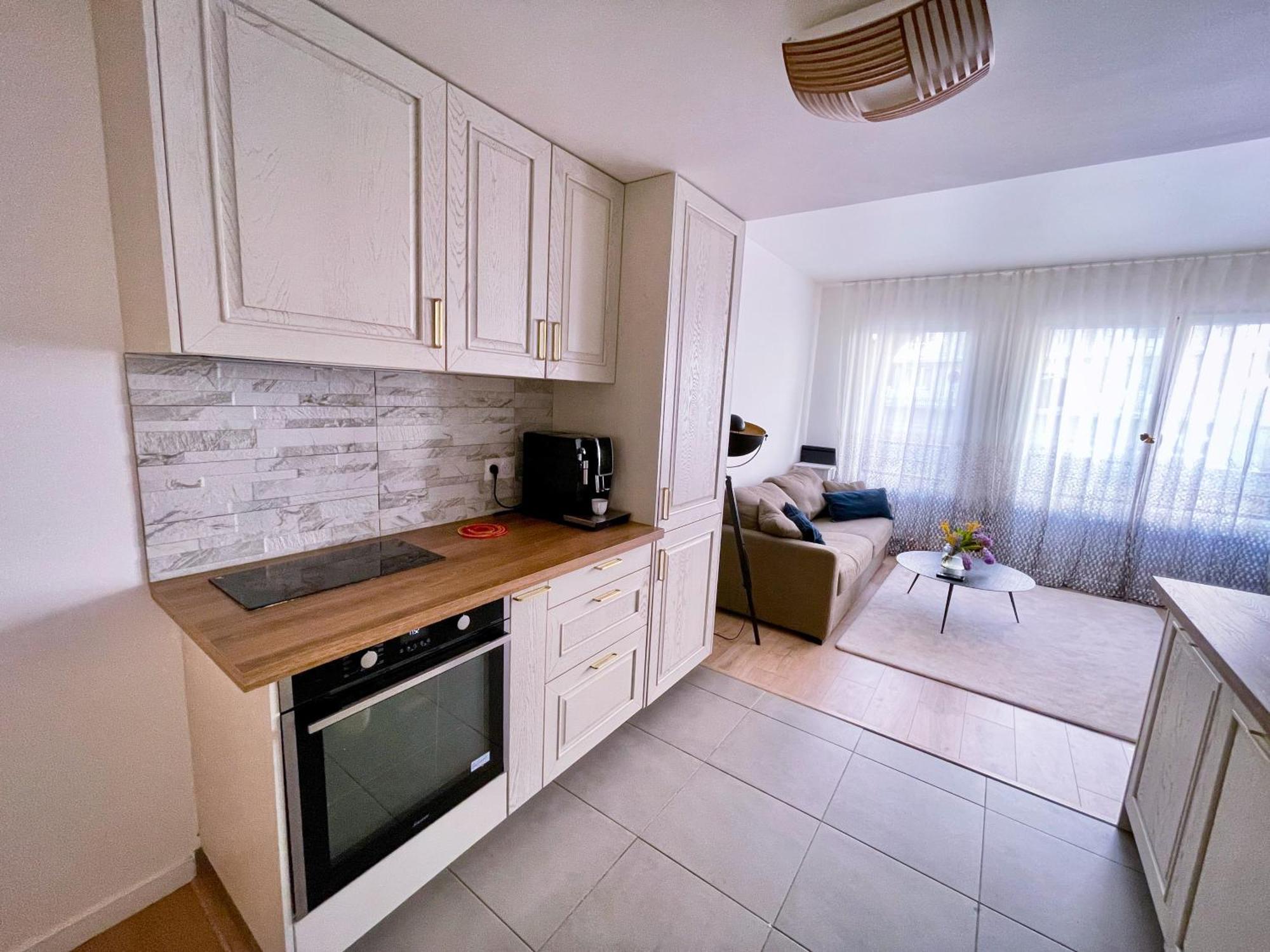 Grand Appartement Клиши Экстерьер фото