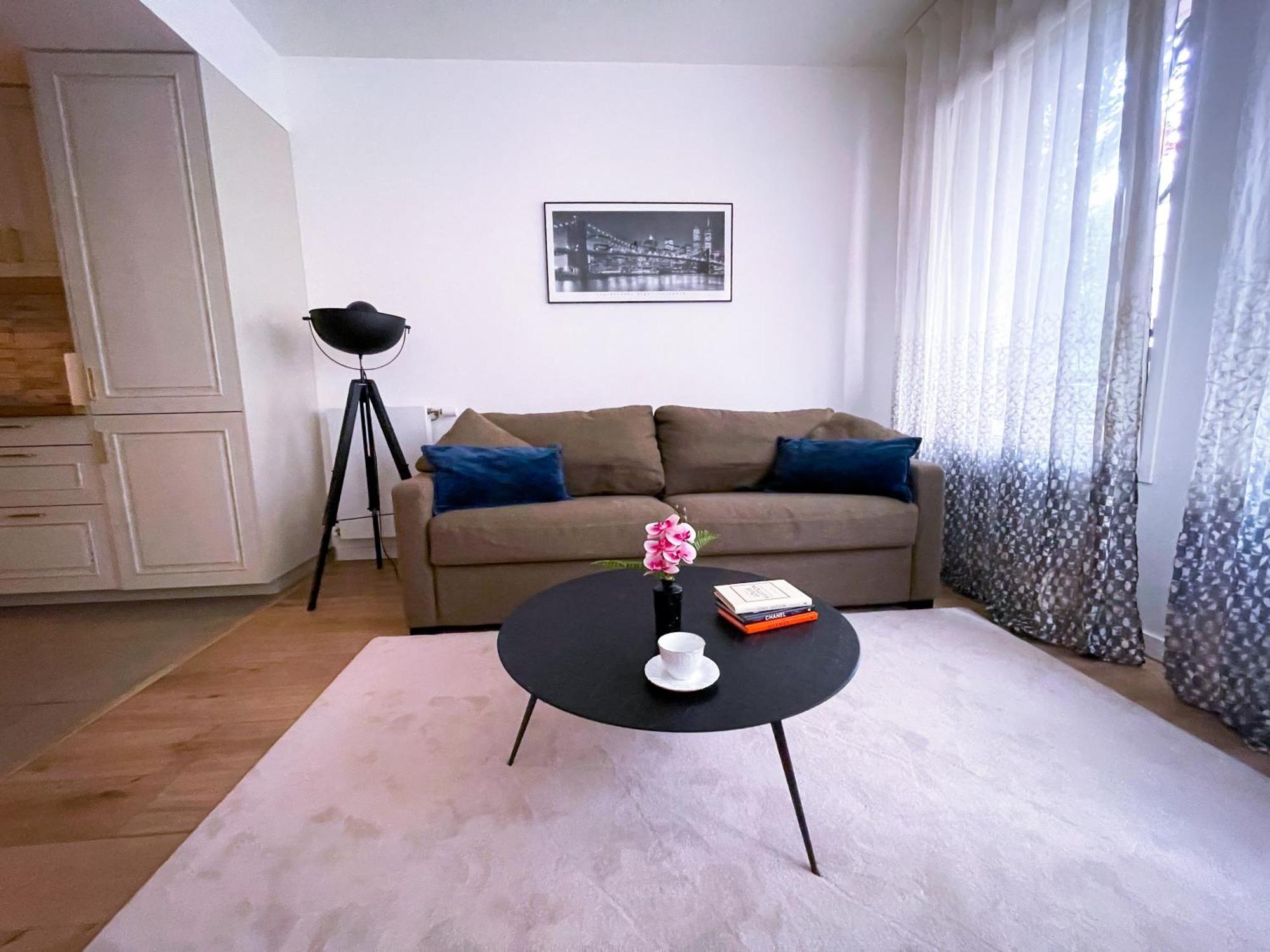 Grand Appartement Клиши Экстерьер фото